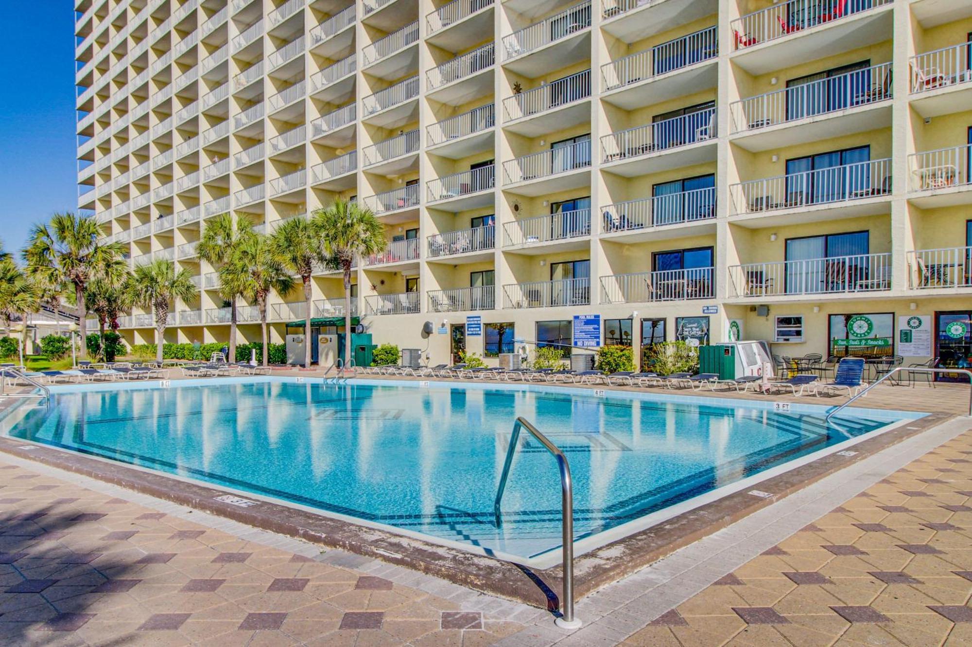 Summit Resort, Unit 704 Apartment
